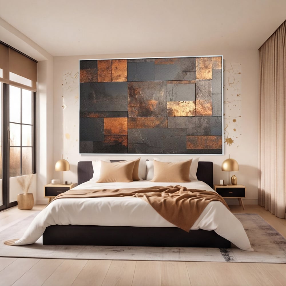 Tablou canvas cu tablou canvas cu placi geometrice metalice, in rama de aluminiu argintiu, pe perete intr-un dormitor
